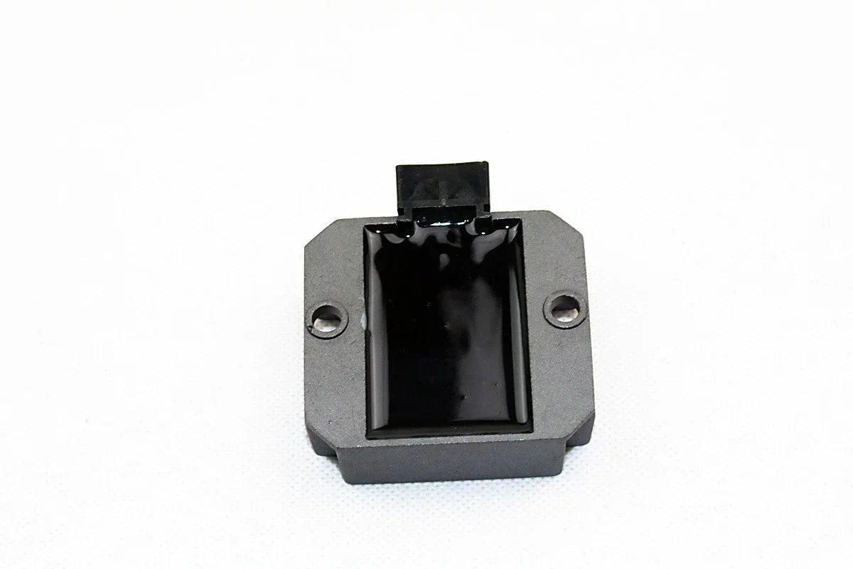 ChinesePartsUSA 12V 4-pin voltage regulator rectifier for CG 125cc to 250cc dirt bikes, ATVs, go-karts with vertical engines.