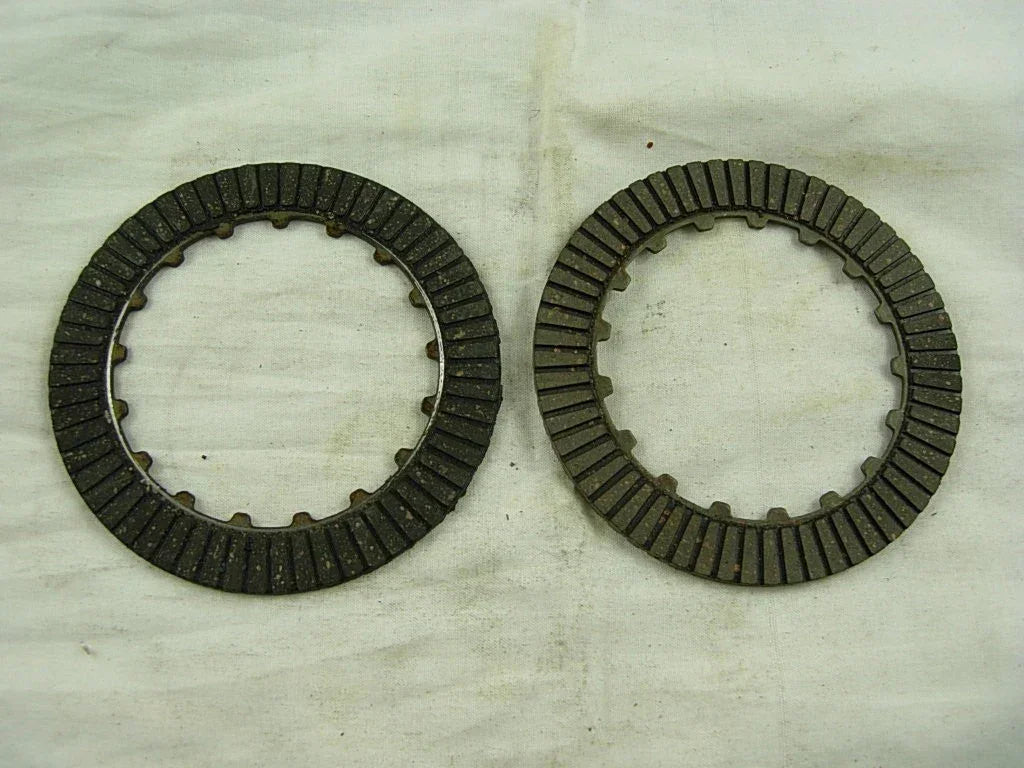 Manual clutch friction plate for 50cc to 125cc dirt bikes, compatible with various engine sizes, from ChinesePartsUSA.