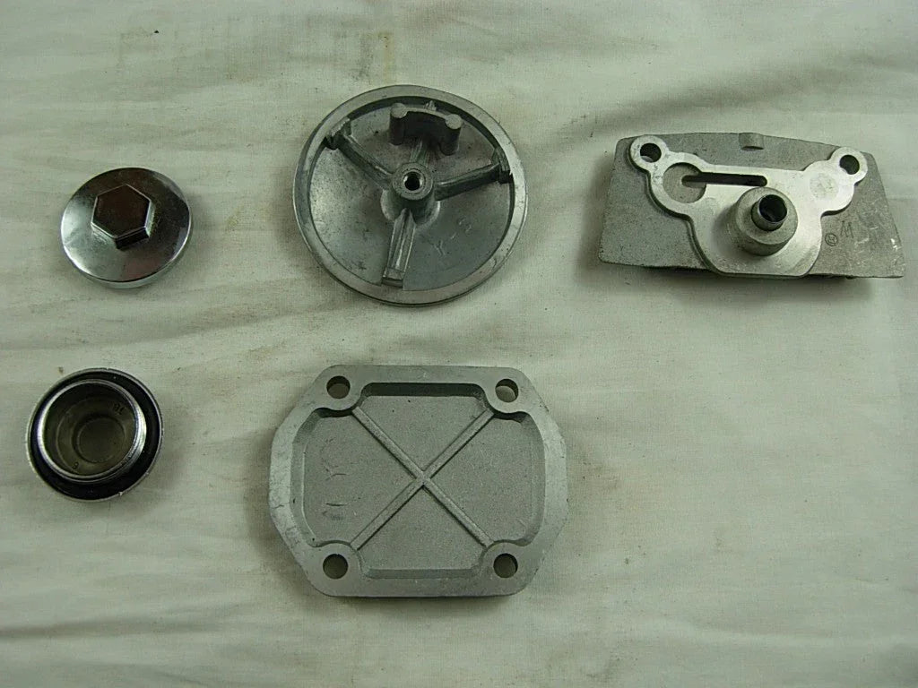 Dirt bike cylinder head cover set for 70cc, 90cc, and 110cc engines, compatible with various dirt bike models.