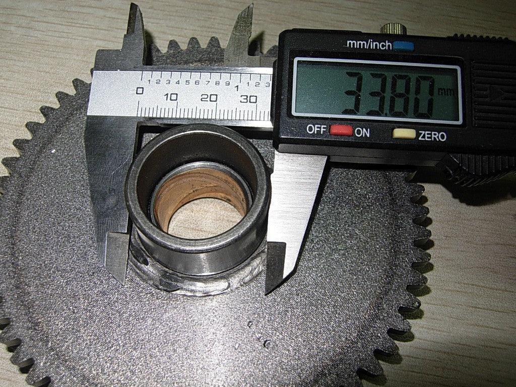 Overrun Starter Drive Clutch Assembly for CG200-250cc dirt bikes, showcasing durable construction and precise design.