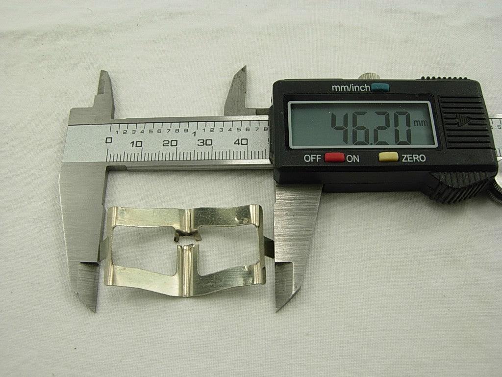 Clip holder for disk caliper brake pads on GY6 50cc scooter, vehicle parts for brake system repair.