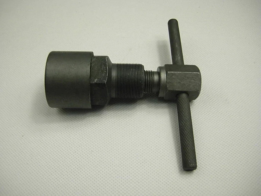 31.5mm CN250 CF250 gas engine magneto tool for 250cc ChinesePartsUSA engine parts, used for ignition system maintenance.