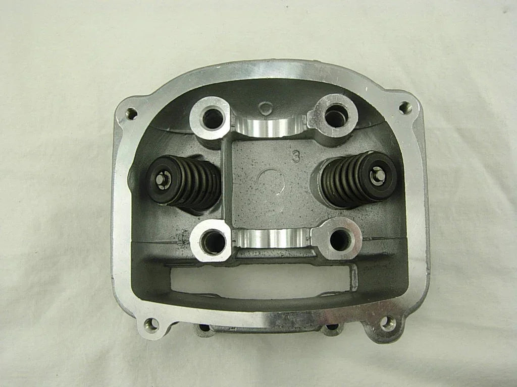 GY6 180cc 61mm bore cylinder head with valve for scooter or ATV engine