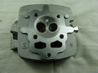 Dirt bike cylinder head for CG200cc and 163ml 200cc engines, compatible with vendor-unknown dirt bike parts.