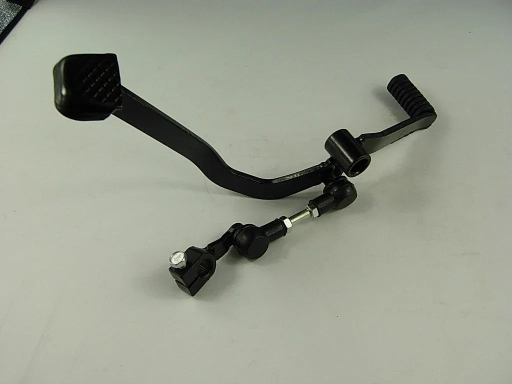 Suzuki style gear shift lever bar for dirt bikes, showcasing a sturdy design and durable construction.